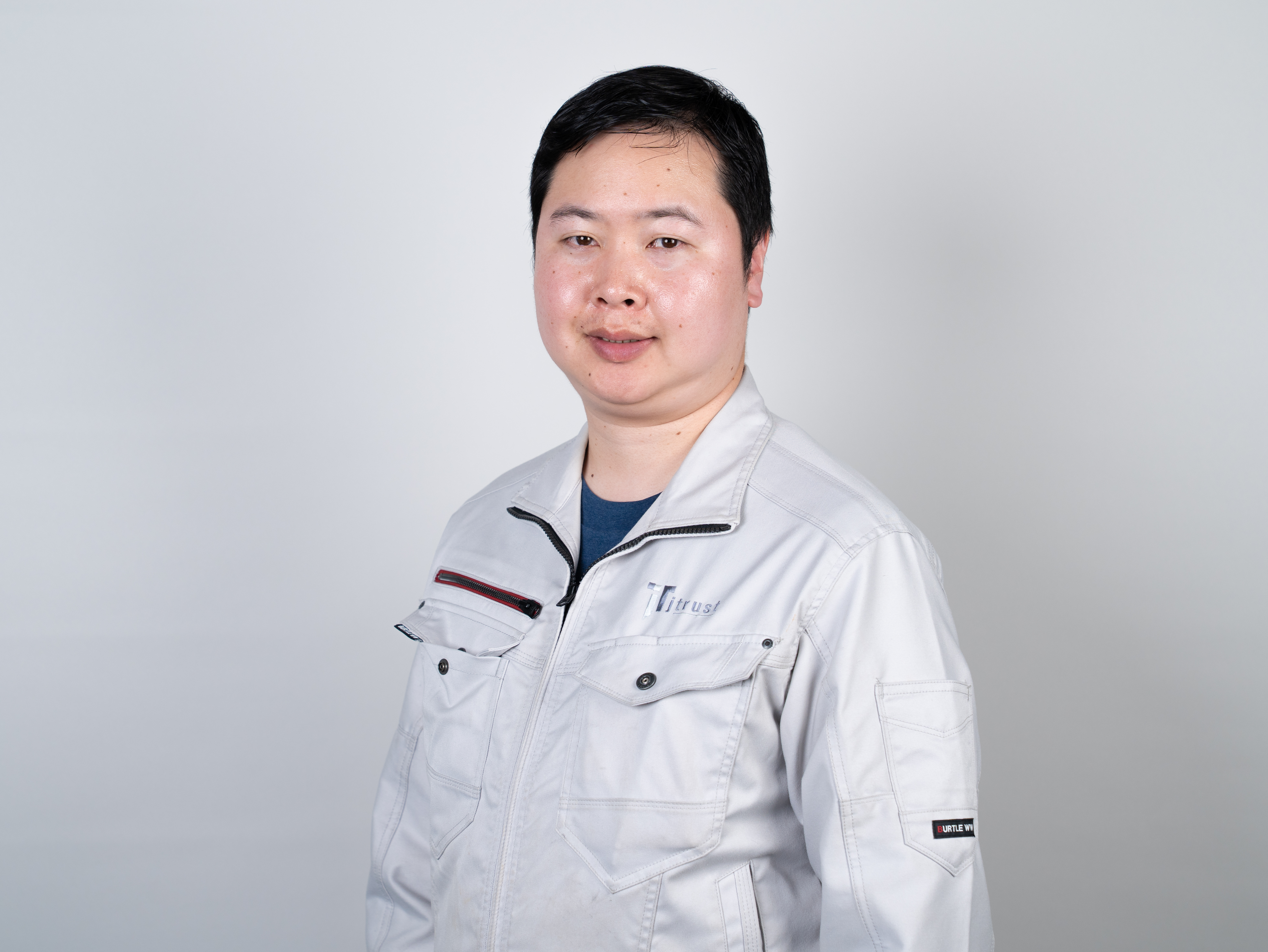 作業着を着た男性